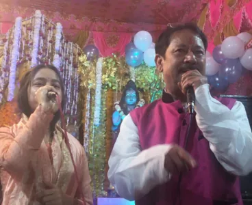Singers performing together at a Jagran programme
